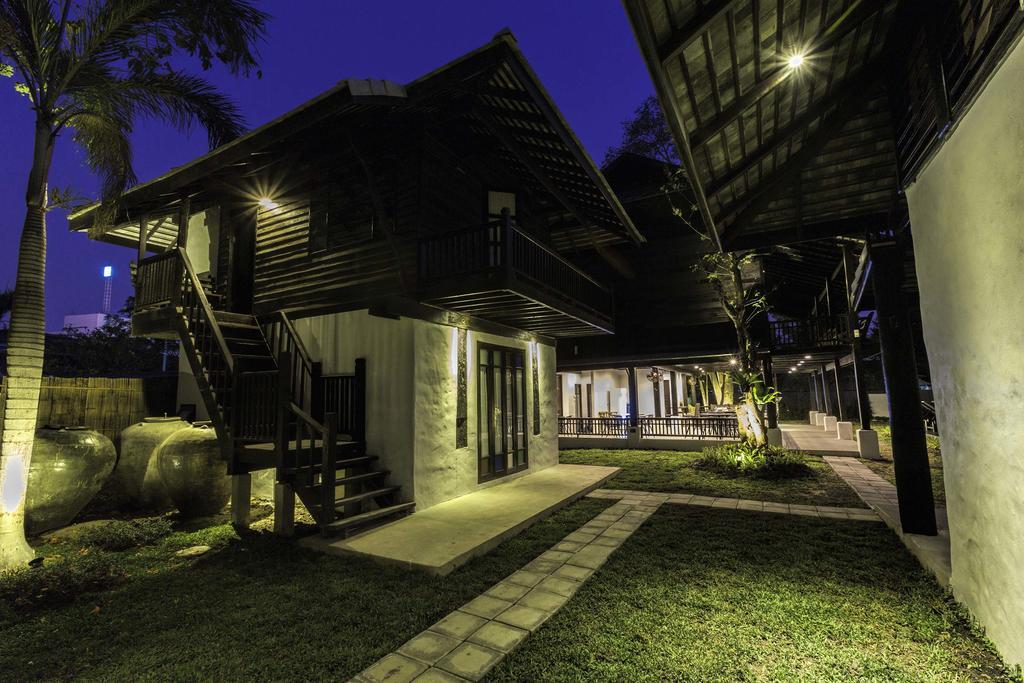 Chotana Villa Hotel Chiang Mai Exterior photo